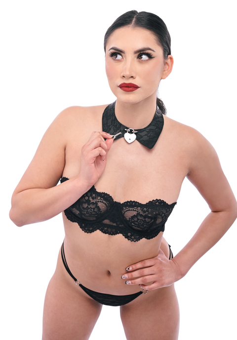 Heartbound Lace Day Collar